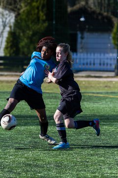 Bild 273 - B-Juniorinnen SV Henstedt-Ulzburg - MTSV Olympia Neum�nster : Ergebnis: 0:4